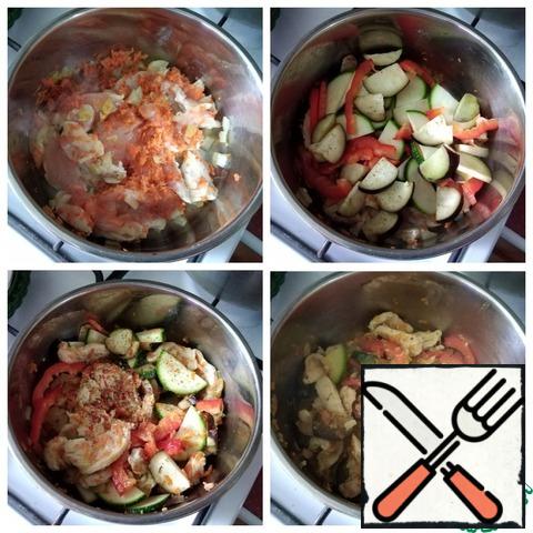 Then I put all the other vegetables at once, cut randomly. I poured 40 ml of water, salted and sprinkled with seasoning. Stirred and simmered until tender for another 10 minutes, also under the lid and on low heat. Done!