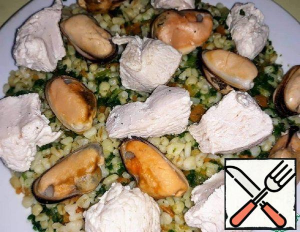 Bulgur with Mussels, Chicken and Vegetables Recipe