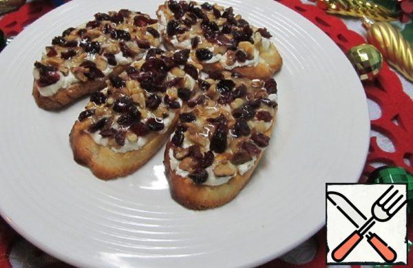 Snack Sandwiches with Cheese, Nuts, Cranberries Recipe