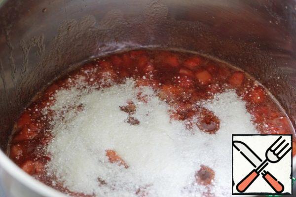 Mix the "Gelfix" with 2 tablespoons of sugar, pour into the jam and mix well.