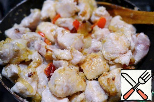 Add to the pan. Fry everything for 1-2 minutes, then add water and put out everything.