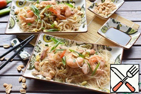 Thai Fried Noodles with Seafood Recipe