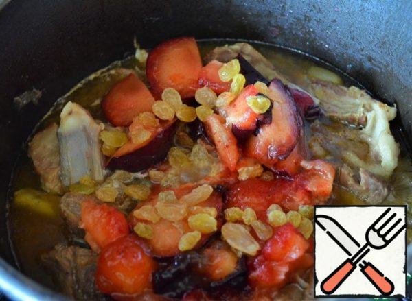 Add the plum and raisins, add salt, and simmer for 15 minutes.