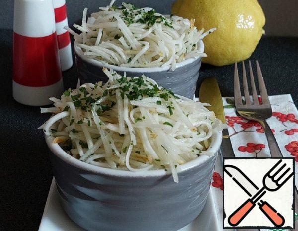Kohlrabi and Pear Salad Recipe