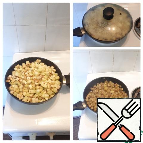 Eggplants should be put out for about 15 minutes in a frying pan until soft, adding a little water.
