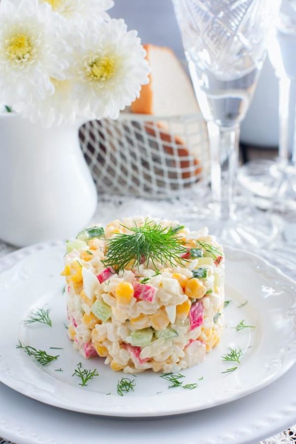 Thoroughly mix all the ingredients. Serve the dish in a communal salad bowl, individual creamers, or use a cooking ring. Place the ring on a flat plate, fill it with the salad, lightly tamp it with a spoon, and carefully remove the ring. Garnish with a sprig of dill or parsley for an elegant presentation.







