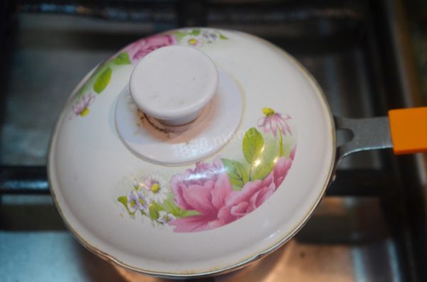 To ensure the top of the omelet is well-cooked and fluffy, cover it with a lid and let it sit for an additional 5 minutes after removing it from the heat.

Serve the omelet while it's hot. Enjoy your meal!



