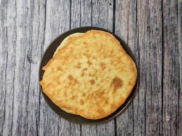 Bake each layer in an oven preheated to 180 degrees Celsius for about 10 minutes. You can fit two cakes on one baking sheet. The exact time depends on your oven. You can learn about the features of ovens by reading a separate article, the link at the end of the recipe.


