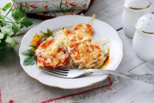 French Style Meat with Cheese and Tomatoes in the Oven