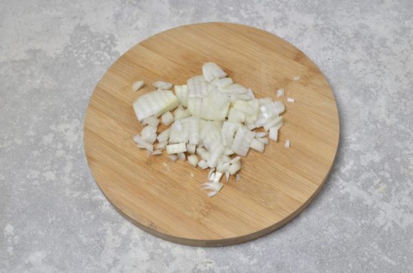 Dice the onion into small pieces.


