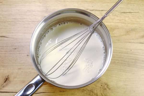 Then add the remaining water and continue stirring until everything is well combined.

