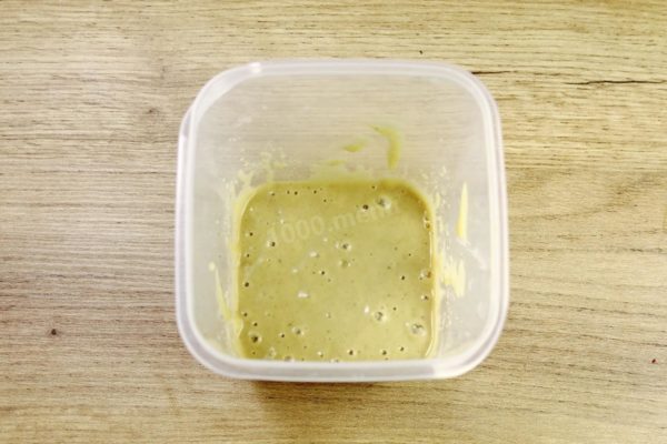 Blend with a blender until you achieve a smooth consistency.

