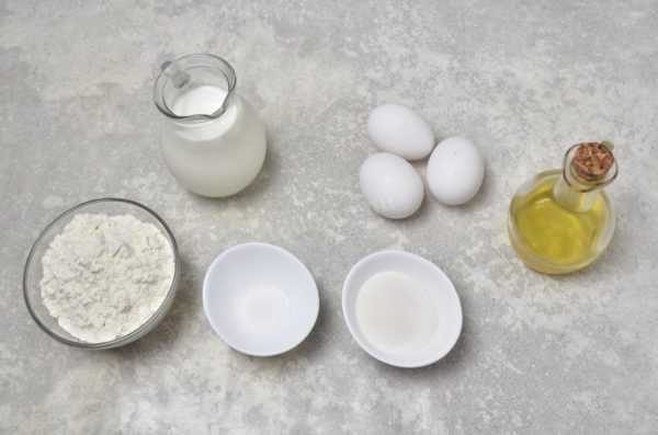 How to make thin pancakes with milk and eggs? Prepare the ingredients. For the best results, make sure all the ingredients are at room temperature. If they're not, you can warm the milk in the microwave or place the eggs in warm water.


