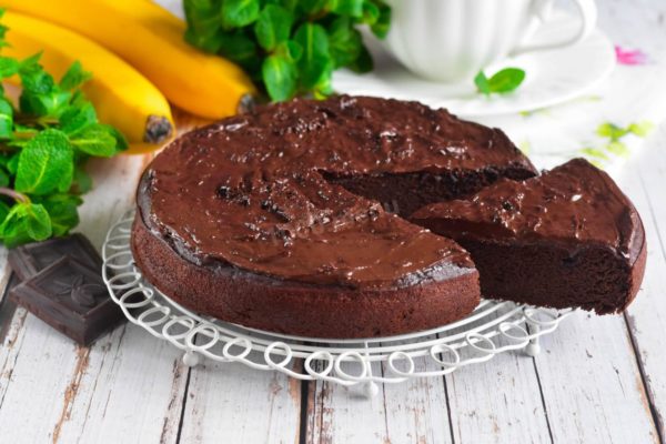 Allow the brownie to cool completely in the pan, then carefully remove it and transfer to a serving plate. The texture may vary from finely porous and airy to larger-pored, depending on your oven and the blending time of the eggs. Enjoy your delicious treat!