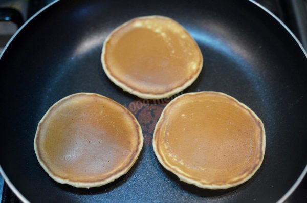 Carefully flip the pancake and cook for an additional 1-2 minutes on the other side.

