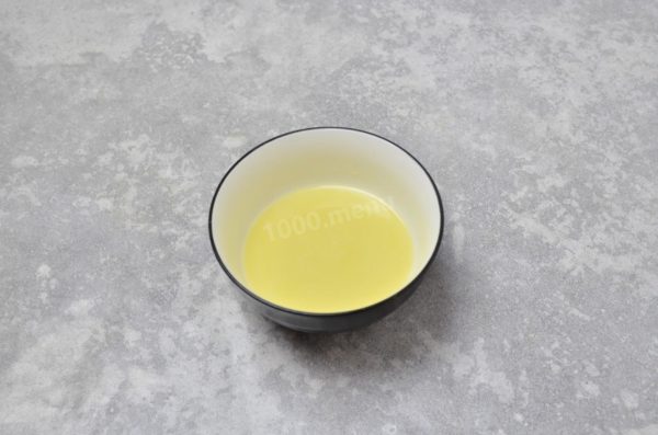 Use high-quality butter that adheres to standards and is free from vegetable additives. Melt the butter using any method you prefer; microwaving is convenient. Other melting methods are detailed at the end of the recipe.


