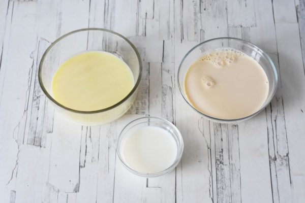 Prepare the three-milk mixture, adjusting the condensed and evaporated milk ratios to taste. Optionally, replace regular milk with 10-20% fat cream.


